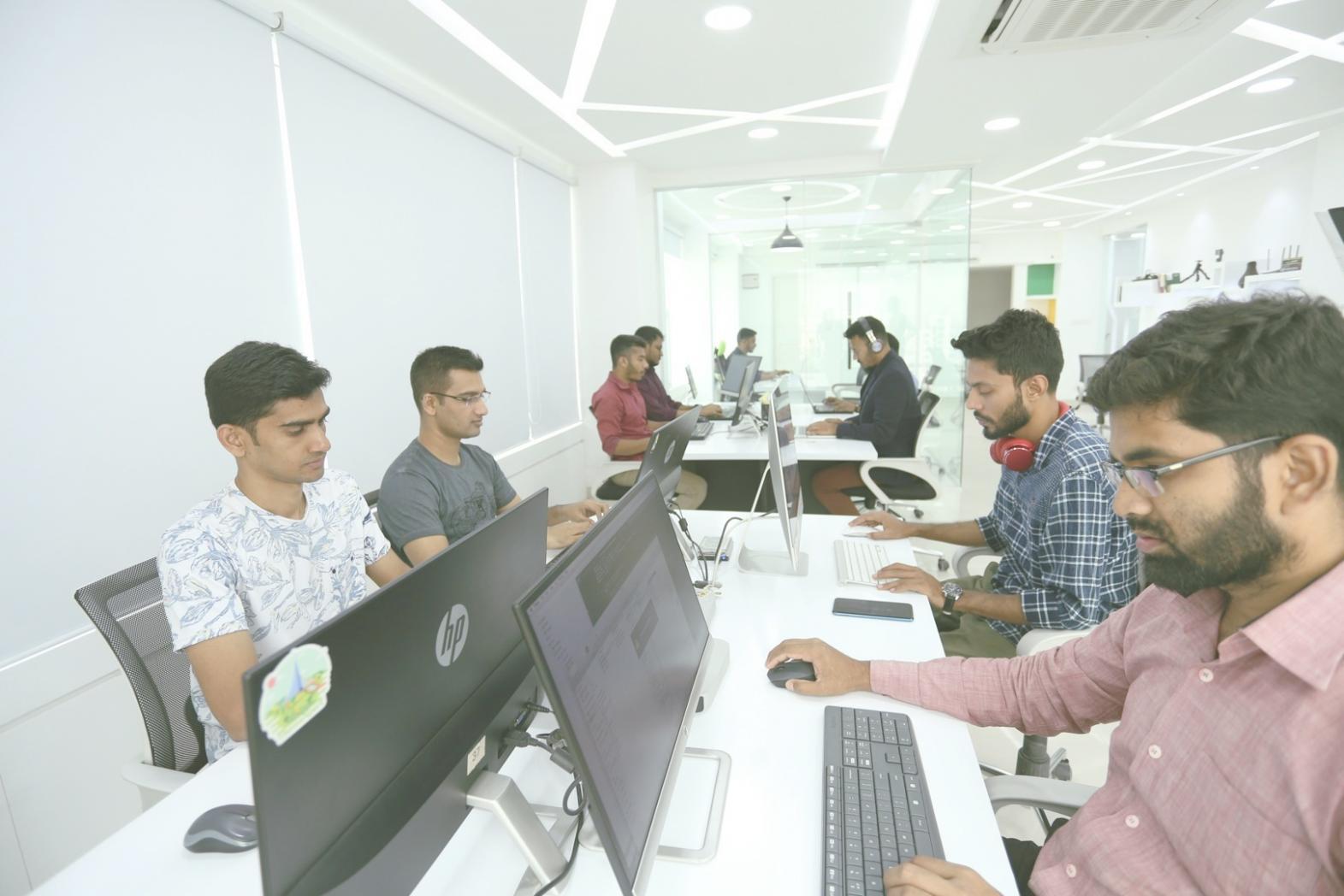 Comunidade de jogadores estudando na plataforma Ildasok